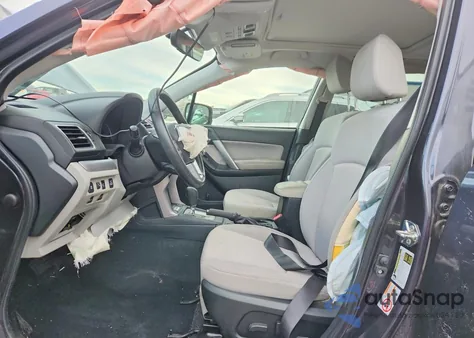2018 Subaru Forester 2.5I Premium z USA, uszkodzony, nr VIN JF2SJAGC7JH444010